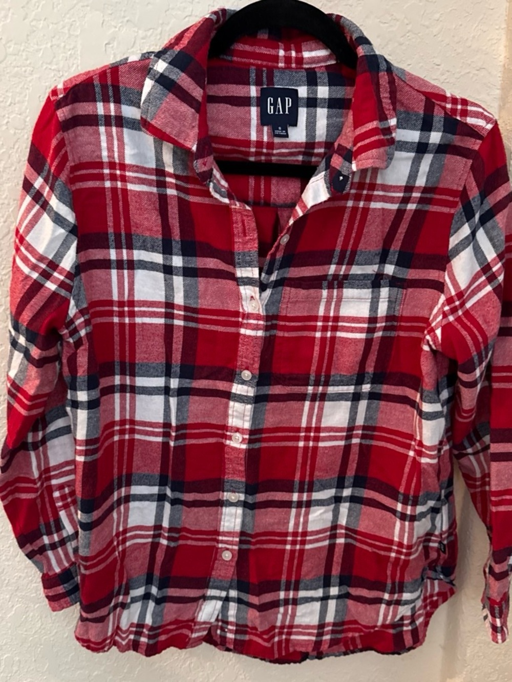 GAP Red White and Navy Plaid Button-Down Shirt
